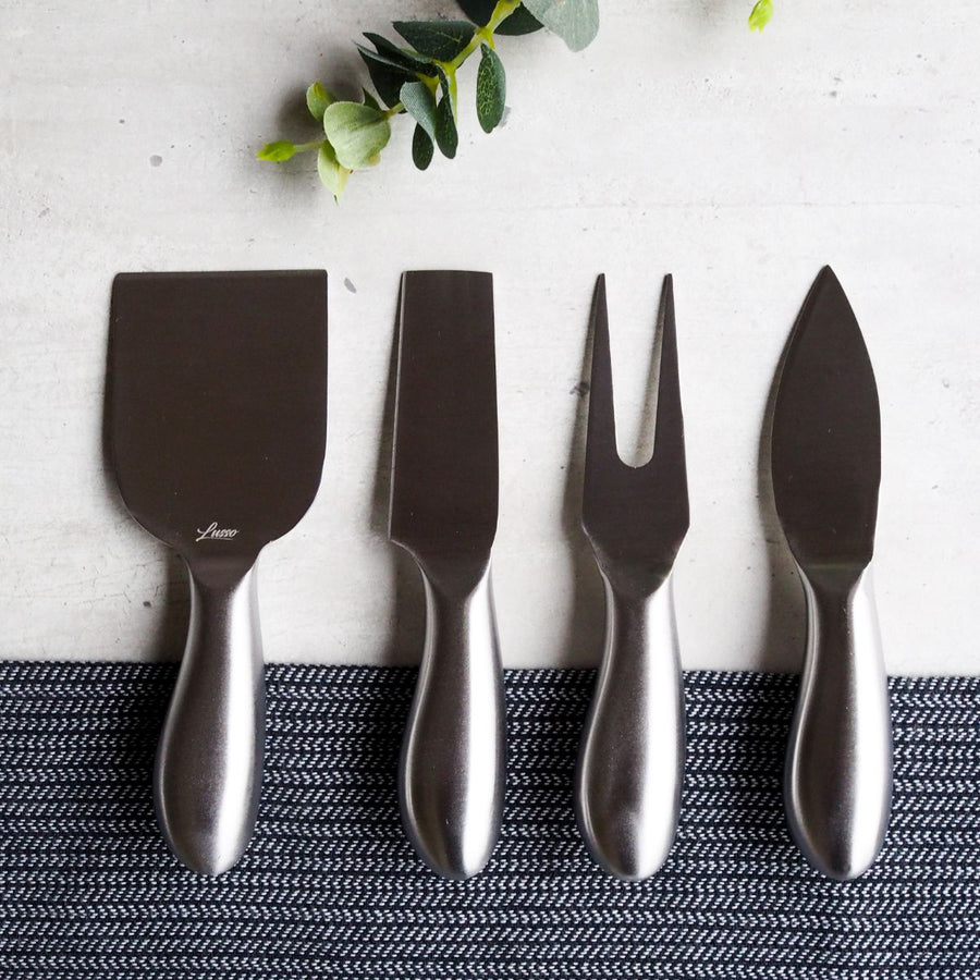 Elegant Cheese Knives - Silver