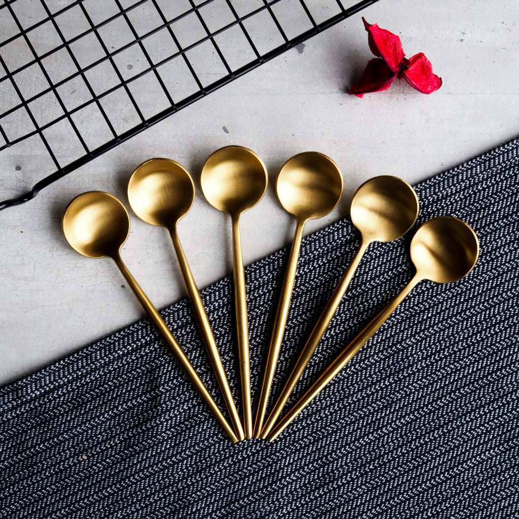 Latte lepels, set van 6 lepels met lange steel, 19 cm roestvrijstalen koffielepels, ijsthee lepels, espressolepels, dessertlepels voor koffie thee dessert ijscoupe (goud nieuw Latte lepels, set van 6 lepels met lange steel, 19 cm roestvrijstalen koffielepels, ijsthee lepels, espressolepels, dessertlepels voor koffie thee dessert ijscoupe (goud nieuw