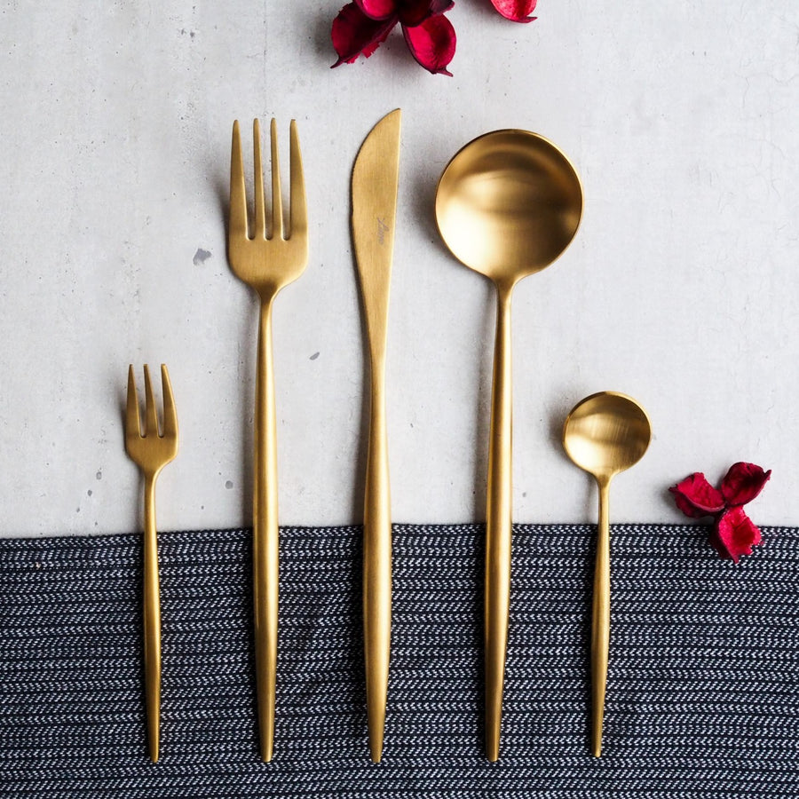 Elegant Cutlery - Gold